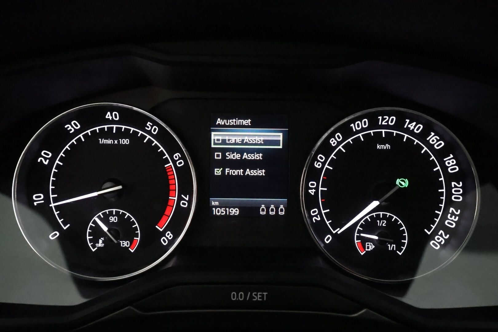 Skoda Superb 2018 Combi 1,4 TSI ACT Style BusinessLine DSG **Webasto / Koukku / ACC / Canton / Xenon / P.Kamera / Muistipenkki** - Suomi-auto / Kahdet Renkaat
