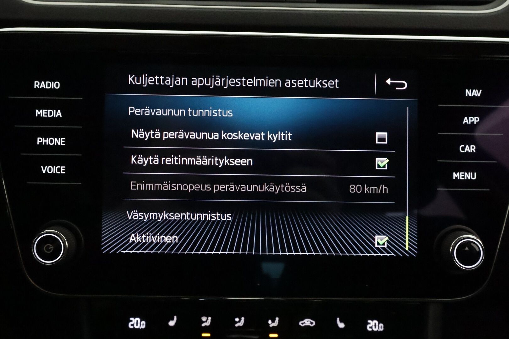 Skoda Superb 2018 Combi 1,4 TSI ACT Style BusinessLine DSG **Webasto / Koukku / ACC / Canton / Xenon / P.Kamera / Muistipenkki** - Suomi-auto / Kahdet Renkaat