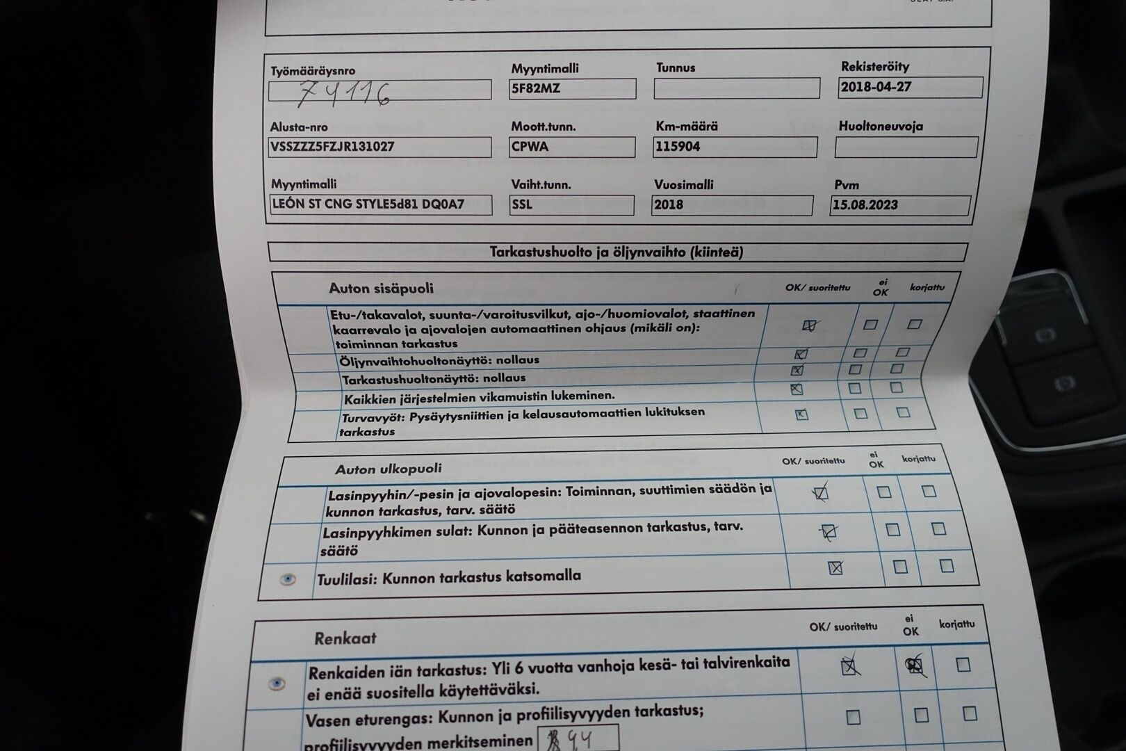 Seat Leon ST 2018 1,4 TGI 110 Style Business DSG / YritysOutlet - Myydään vain yrityksille - *Lohko & Sisäpistoke /Tutkat /  Vakkari / Navi / LED / AppleCarPlay *