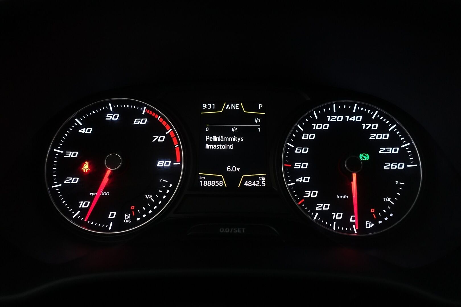 Seat Leon ST 2018 1,4 TGI 110 Style Business DSG / YritysOutlet - Myydään vain yrityksille - *Lohko & Sisäpistoke /Tutkat /  Vakkari / Navi / LED / AppleCarPlay *