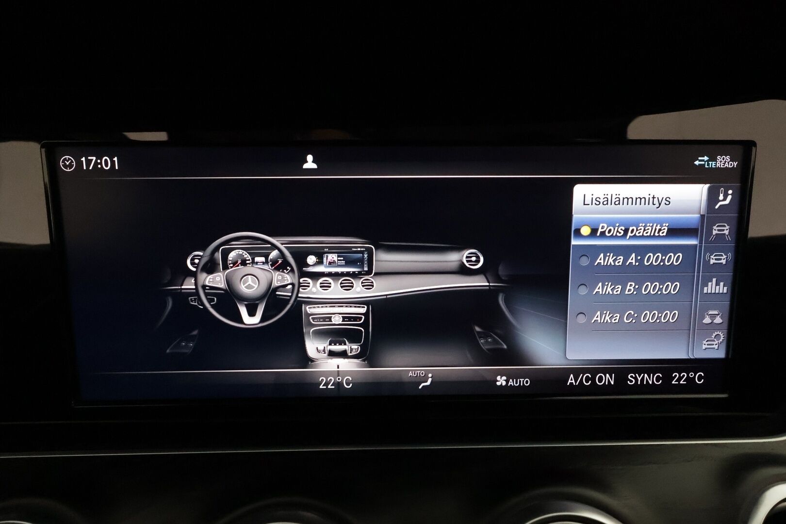 Mercedes-Benz E 2018 220 d 4Matic T A All-Terrain ** Webasto / Koukku / LED-High Performance / Sporttipenkit / P.kamera / Navi ** - 3,99 % KORKOTARJOUS TÄHÄN AUTOON - 2x Renkaat 