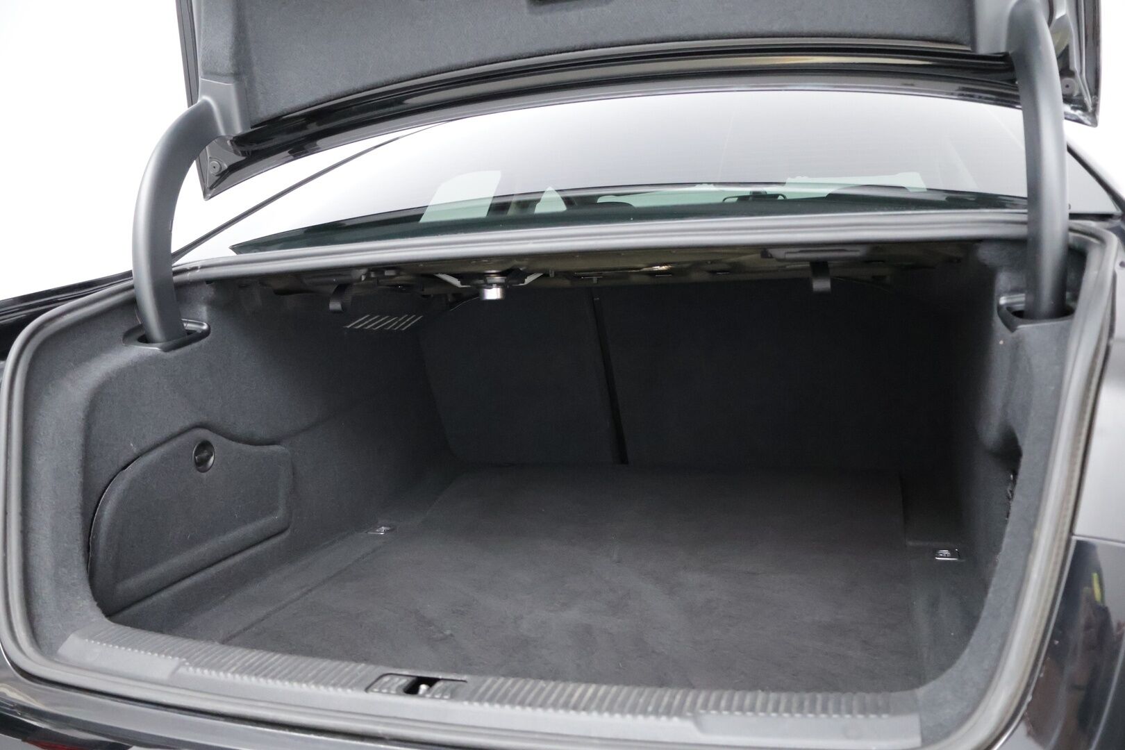 Audi A6 2018 Sedan Business 2,0 TDI 110 kW ultra S tronic - Suomiauto | Lohko&Sisä | Vakkari | Sporttipenkit | P.Tutkat