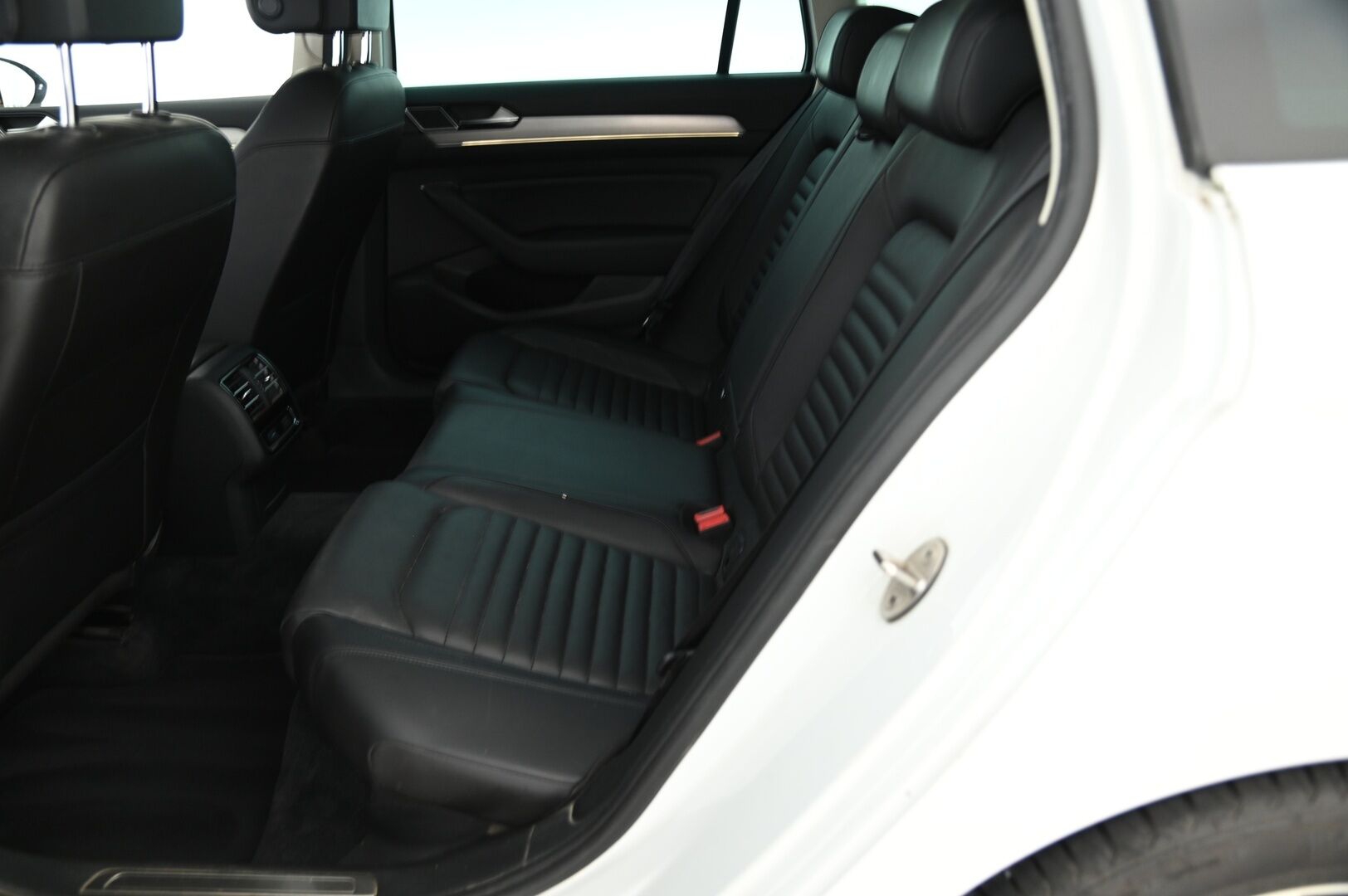 Volkswagen Passat 2015 Variant Comfortline 2,0 TDI 4Motion *Myydään Huutokaupat.com*
