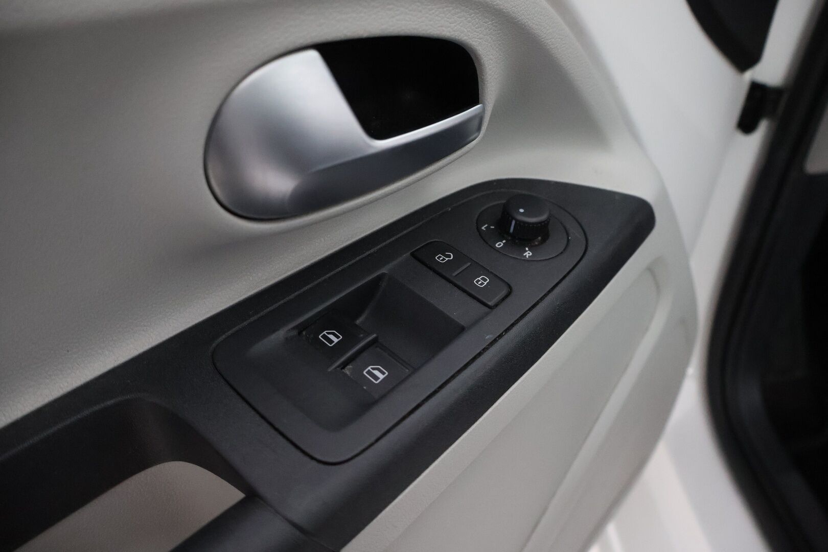 Seat Mii 2018 1,0 60 Ecomotive Style 5-ov. - Suomiauto | Lohko&Sisäpistoke | Kahdet renkaat | Ilmastointi | Näppärä ja siisti yksilö!
