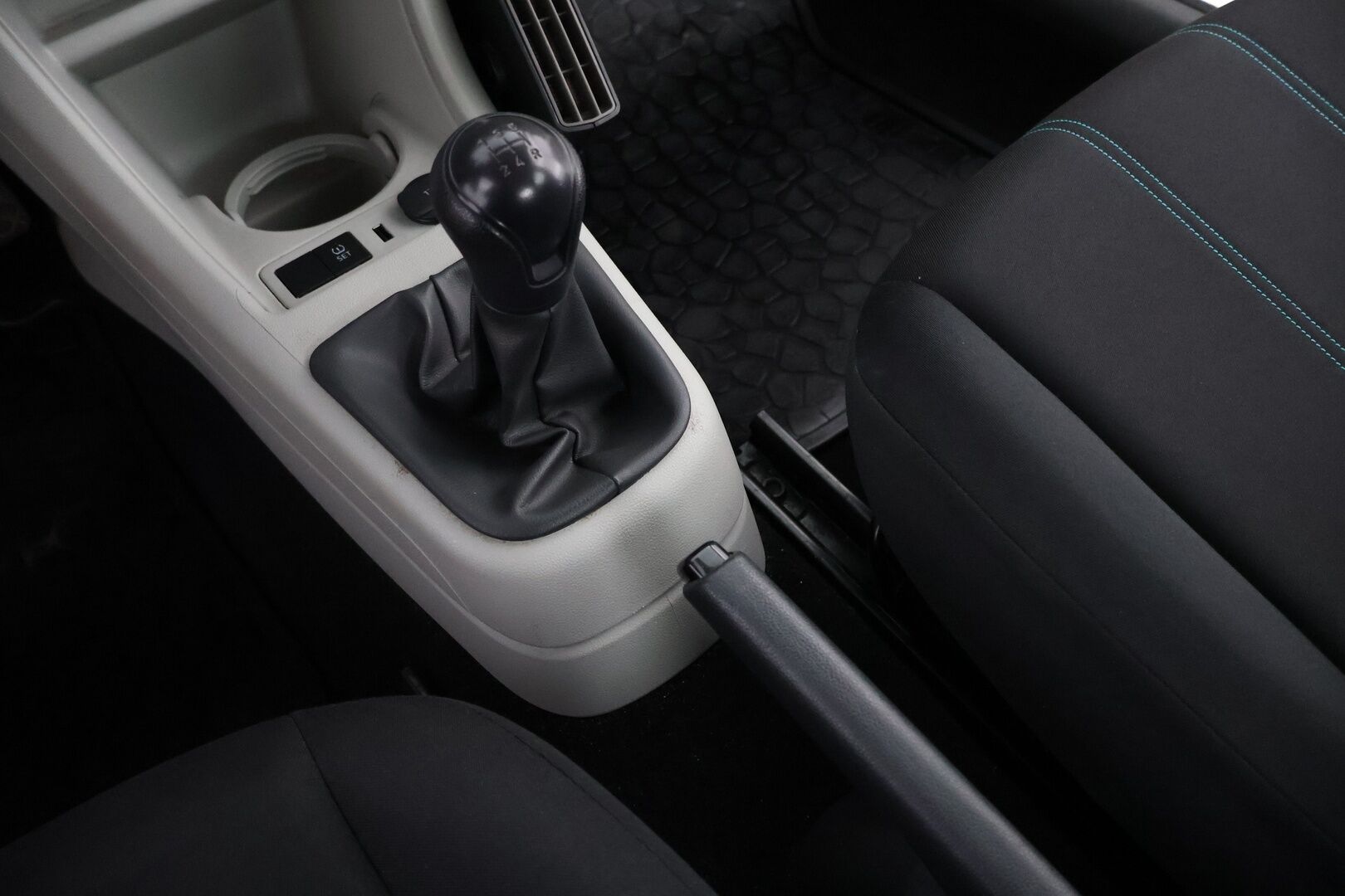 Seat Mii 2018 1,0 60 Ecomotive Style 5-ov. - Suomiauto | Lohko&Sisäpistoke | Kahdet renkaat | Ilmastointi | Näppärä ja siisti yksilö!