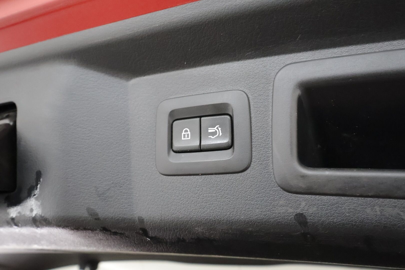 Mazda CX-60 2023 2.5 PHEV 8AT AWD PR Homura * ACC / Koukku / 360-Kamera / Muistipenkki / HUD / Panorama / Ilmastoidut Penkit Edessä * - Suomi-Auto / Akku kuntotarkastettu SoH 92,2% / Kahdet Renkaat / 2x Lataus - HULLUT AVAJAISHULINAT KORKOTARJOUS 3,29 %