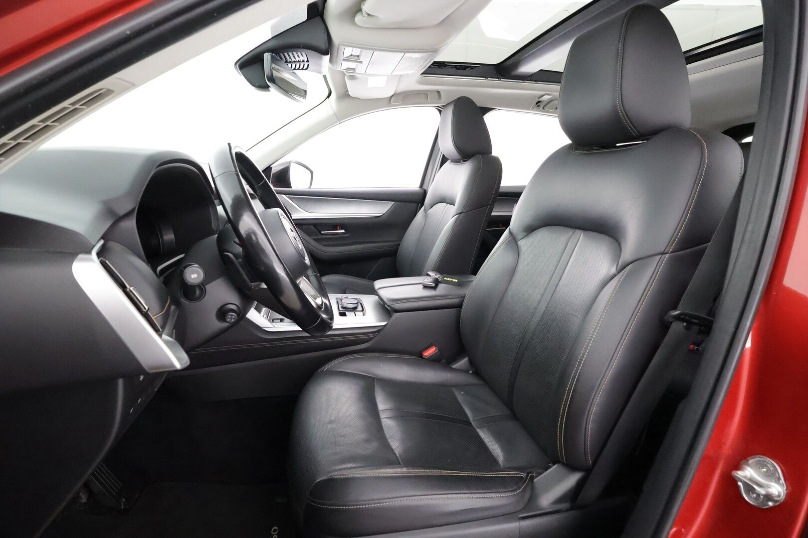 Mazda CX-60 2023 2.5 PHEV 8AT AWD PR Homura - | ACC | Koukku | 360-Kamera | Muistipenkki | HUD | Panorama | Ilmastoidut Penkit Edessä | Suomi-Auto | Akku kuntotarkastettu SoH 92,2% | Kahdet Renkaat | 2x Lataus |