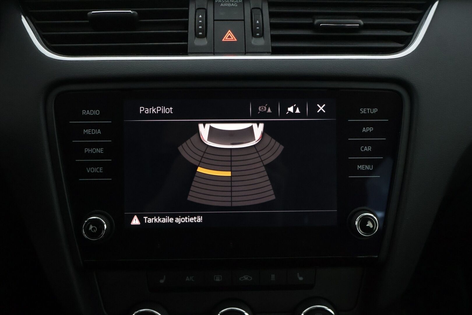 Skoda Octavia 2019 Skoda Octavia Combi 1,6 TDI Ambition *Webasto / P.Tutkat / Vakkari / LED / Apple carplay / Android auto * - *Suomi-Auto / Jakopää vaihdettu 114tkm / Asiallisilla varusteilla! * - HULLUT JOULUT KORKOTARJOUS 2,49% 