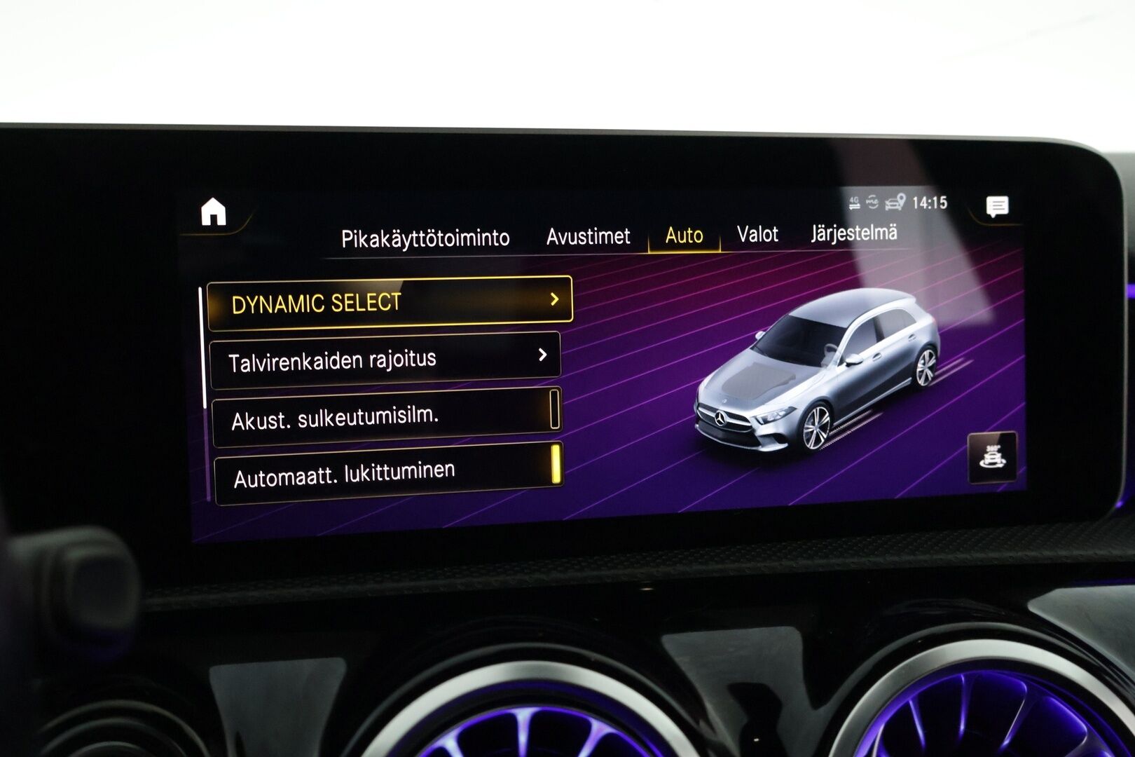 Mercedes-Benz A 2019 180 A Business AMG *Widescreen / LED High Performance / P.Kamera / Keyless / Navi / Lohko* - *Upea yksilö! / Laajennettu Ambient valo!* - HULLUT JOULUT KORKOTARJOUS 2,49% 