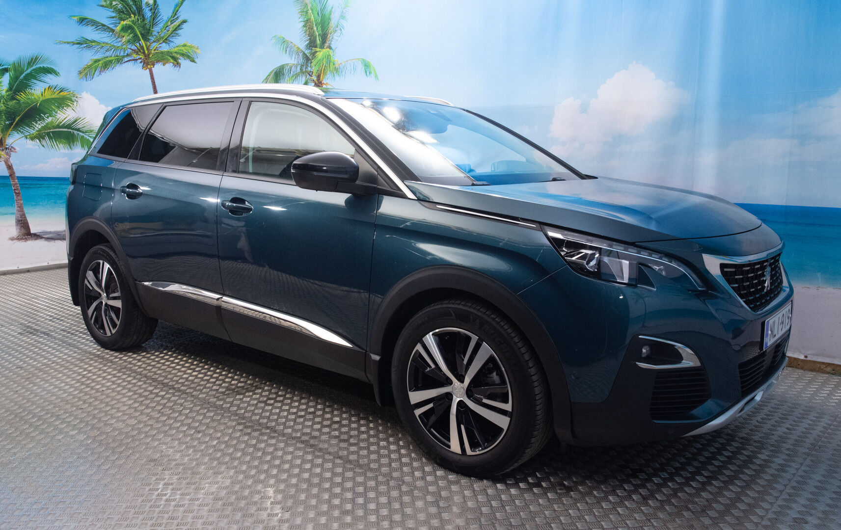 Peugeot 5008 2019 Allure PureTech 130 EAT8-automaatti *Kamera / BLIS / Kaistavahti / Sähköluukku / Ambient*