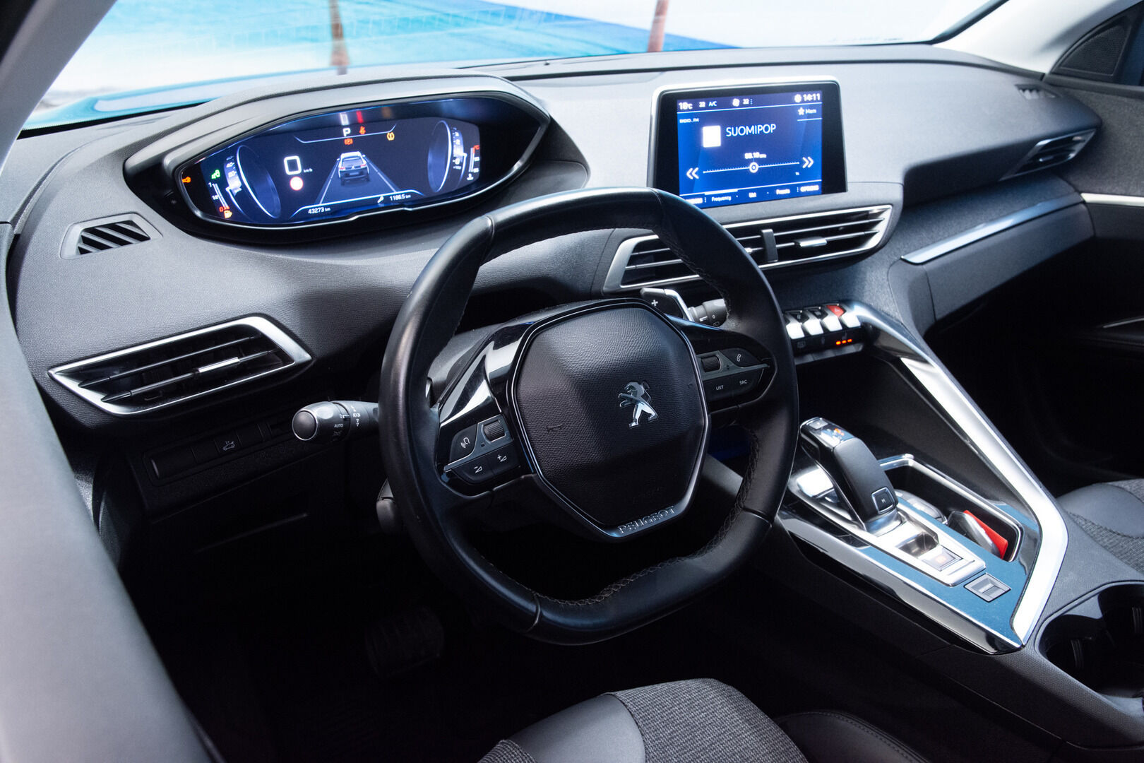Peugeot 5008 2019 Allure PureTech 130 EAT8-automaatti *Kamera / BLIS / Kaistavahti / Sähköluukku / Ambient*