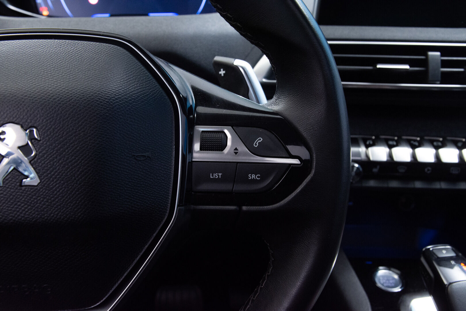 Peugeot 5008 2019 Allure PureTech 130 EAT8-automaatti *Kamera / BLIS / Kaistavahti / Sähköluukku / Ambient*
