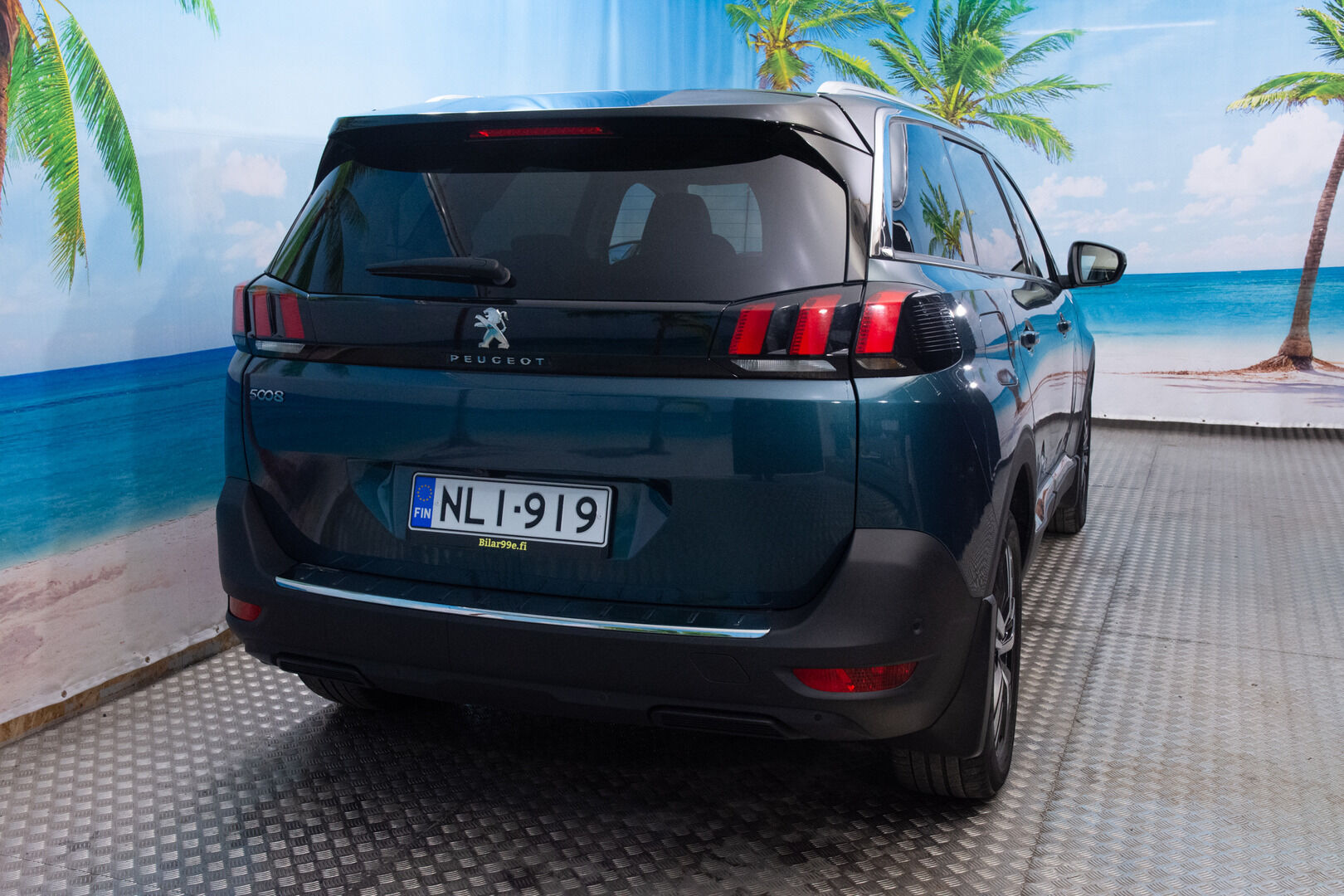Peugeot 5008 2019 Allure PureTech 130 EAT8-automaatti *Kamera / BLIS / Kaistavahti / Sähköluukku / Ambient*