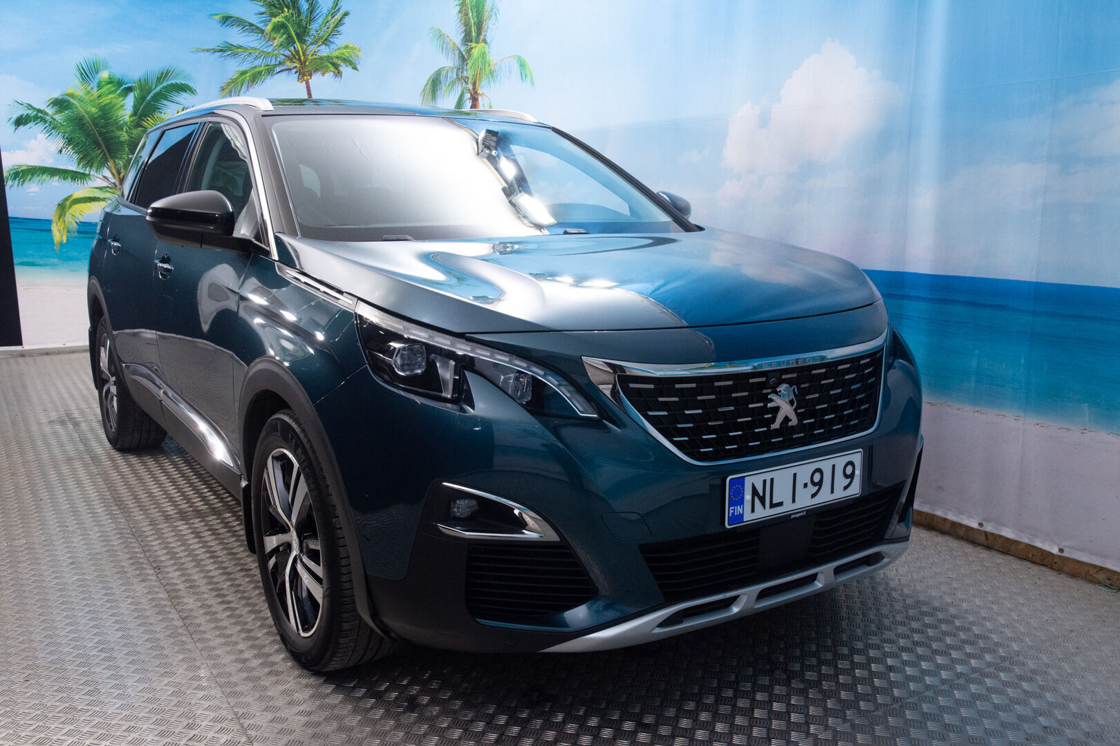 Peugeot 5008 2019 Allure PureTech 130 EAT8-automaatti *Kamera / BLIS / Kaistavahti / Sähköluukku / Ambient*