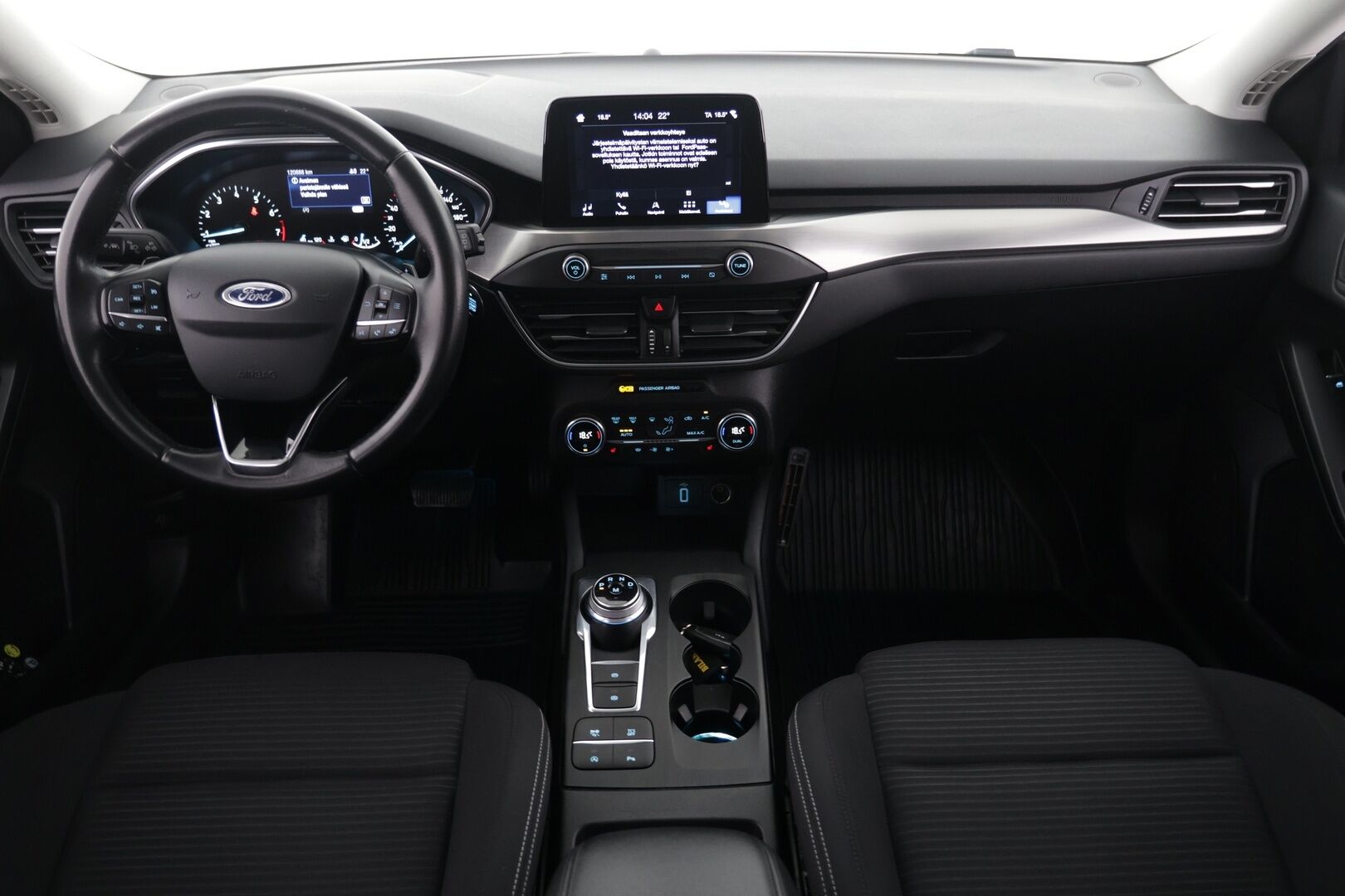 Ford Focus 2019 1,0 EcoBoost 125hv A8 Titanium Wagon - | Vakkari | AppleCarPlay | AndroidAuto | Tutkat edessä ja takana | Vetokoukku | 