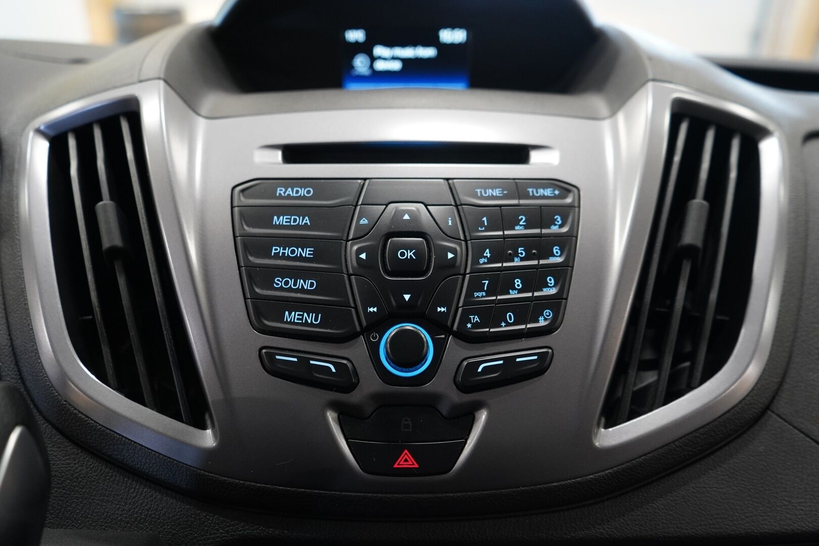 Ford Transit 2019 Van 350 2,0 TDCi 170 hv A6 Etuveto Trend L3H2 - Koukku | Webasto | Kamera | ALV | Suomi-auto | Kahdet renkaat