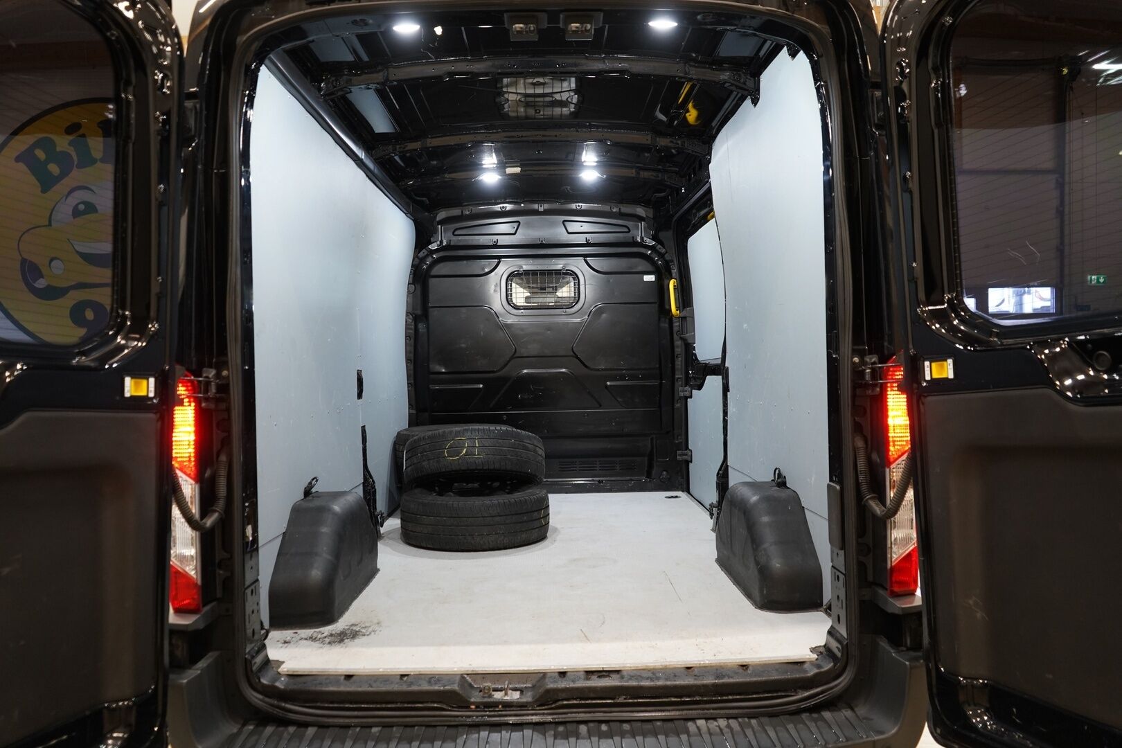 Ford Transit 2019 Van 350 2,0 TDCi 170 hv A6 Etuveto Trend L3H2 - Koukku | Webasto | Kamera | ALV | Suomi-auto | Kahdet renkaat