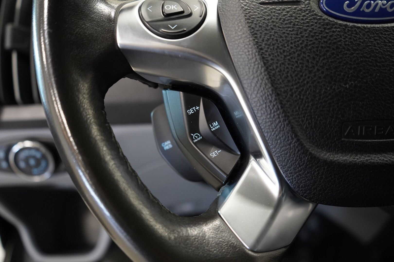 Ford Transit 2019 Van 350 2,0 TDCi 170 hv A6 Etuveto Trend L3H2 - Koukku | Webasto | Kamera | ALV | Suomi-auto | Kahdet renkaat