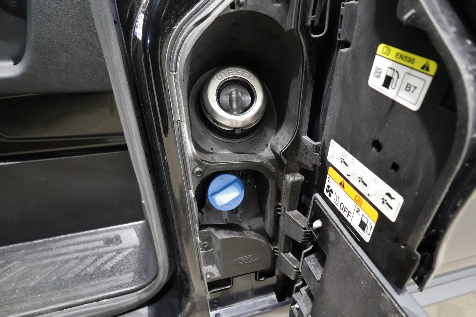 Ford Transit 2019 Van 350 2,0 TDCi 170 hv A6 Etuveto Trend L3H2 * Vakkari / Koukku / webasto / P.Kamera * - ALV-vähennyskelpoinen / Kahdet Renkaat / Suomi-auto 