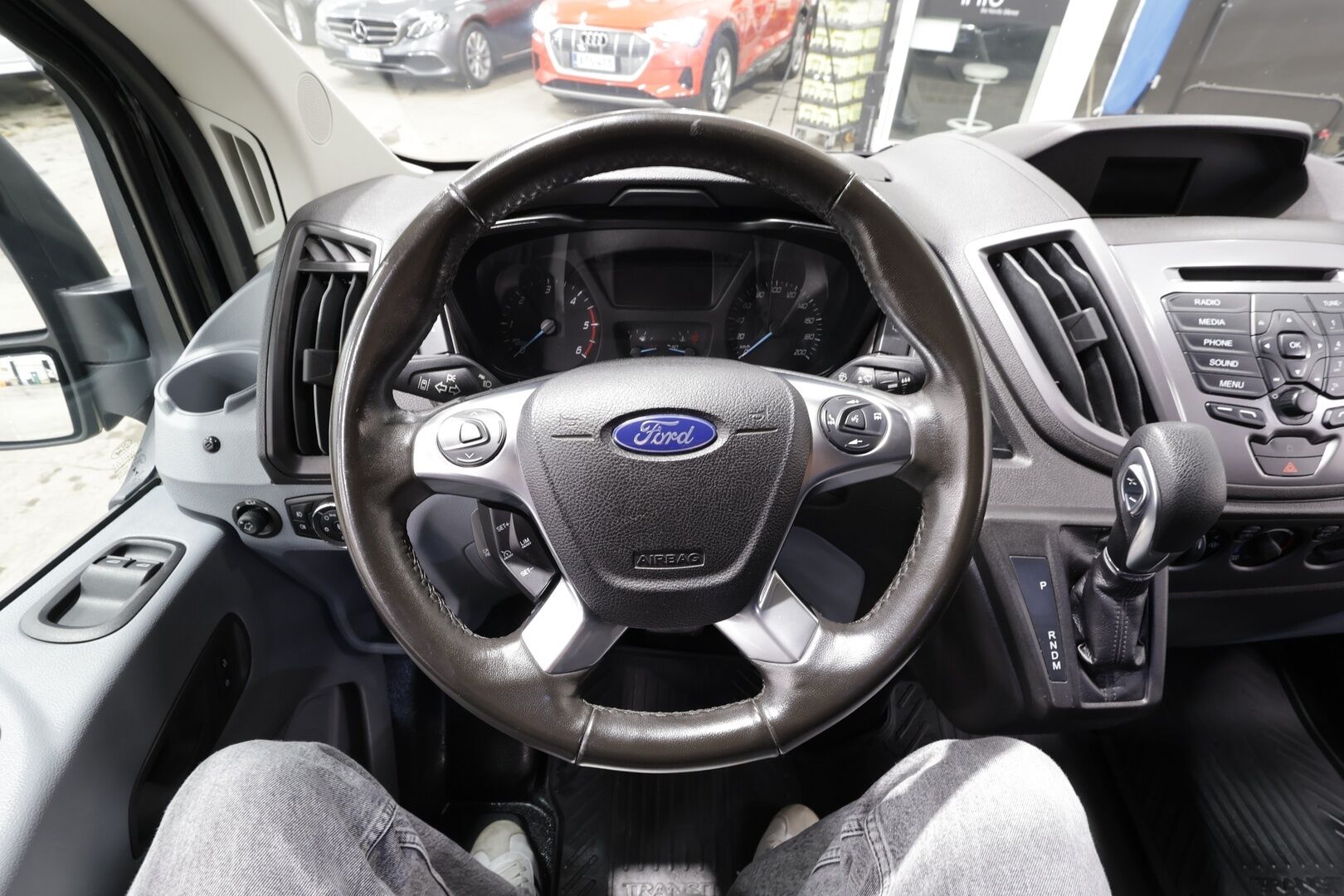 Ford Transit 2019 Van 350 2,0 TDCi 170 hv A6 Etuveto Trend L3H2 * Vakkari / Koukku / webasto / P.Kamera * - ALV-vähennyskelpoinen / Kahdet Renkaat / Suomi-auto 