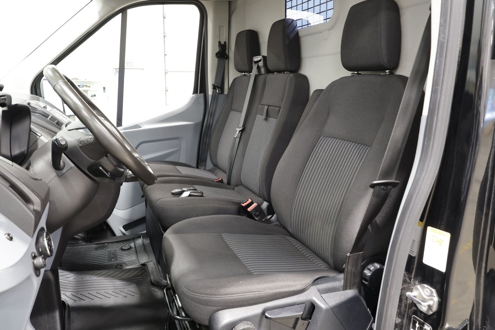 Ford Transit 2019 Van 350 2,0 TDCi 170 hv A6 Etuveto Trend L3H2 * Vakkari / Koukku / webasto / P.Kamera * - ALV-vähennyskelpoinen / Kahdet Renkaat / Suomi-auto 