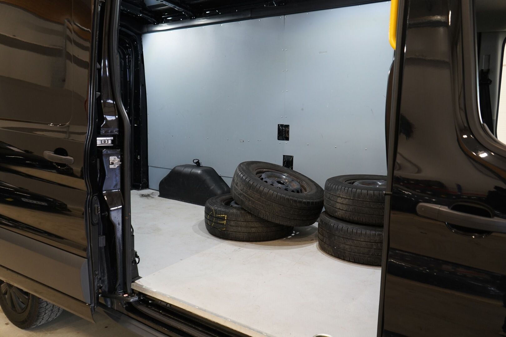 Ford Transit 2019 Van 350 2,0 TDCi 170 hv A6 Etuveto Trend L3H2 - Koukku | Webasto | Kamera | ALV | Suomi-auto | Kahdet renkaat