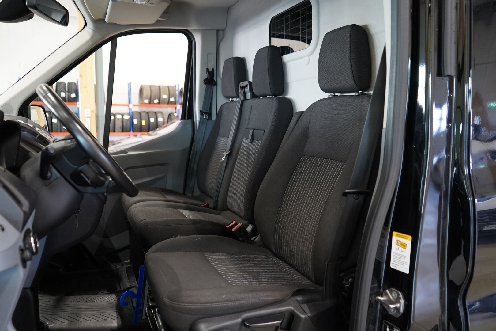 Ford Transit 2019 Van 350 2,0 TDCi 170 hv A6 Etuveto Trend L3H2 - Koukku | Webasto | Kamera | ALV | Suomi-auto | Kahdet renkaat