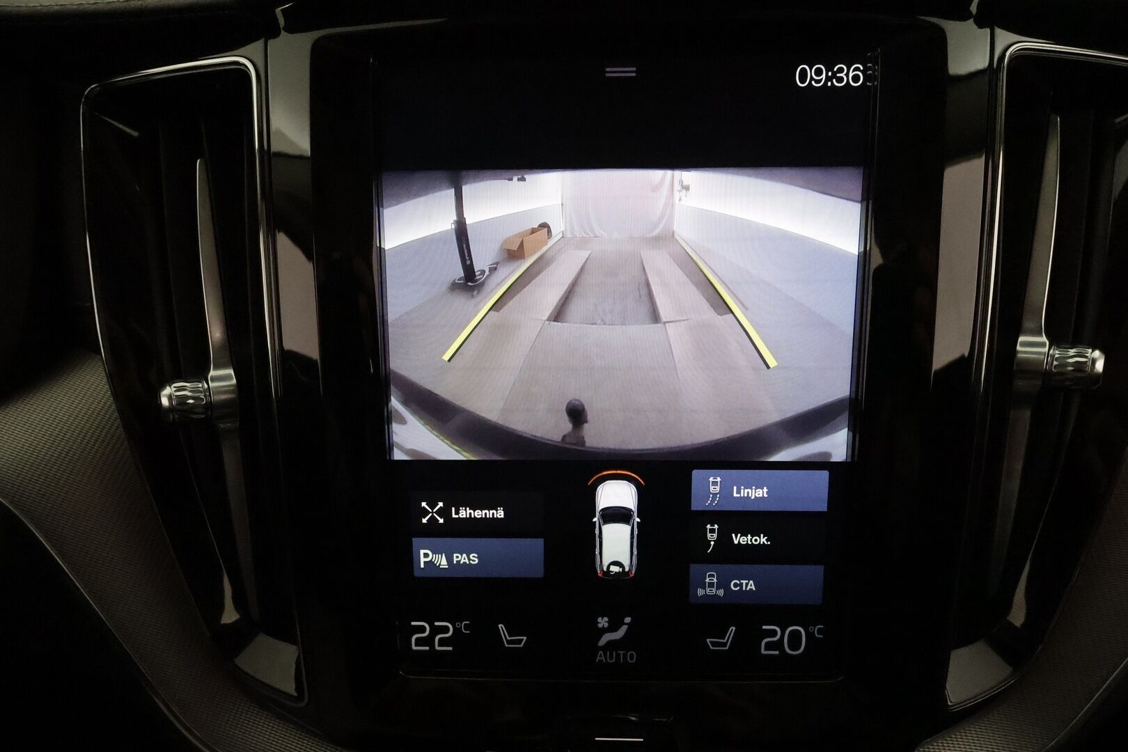 Volvo XC60 2019 T8 AWD Inscription aut **ACC / Ilma-alusta / Koukku / Panorama / Muistipenkki / P.kamera / Full LED / BLIS / Webasto** - Suomi-auto / Kahdet renkaat aluvanteilla / Merkkihuollettu