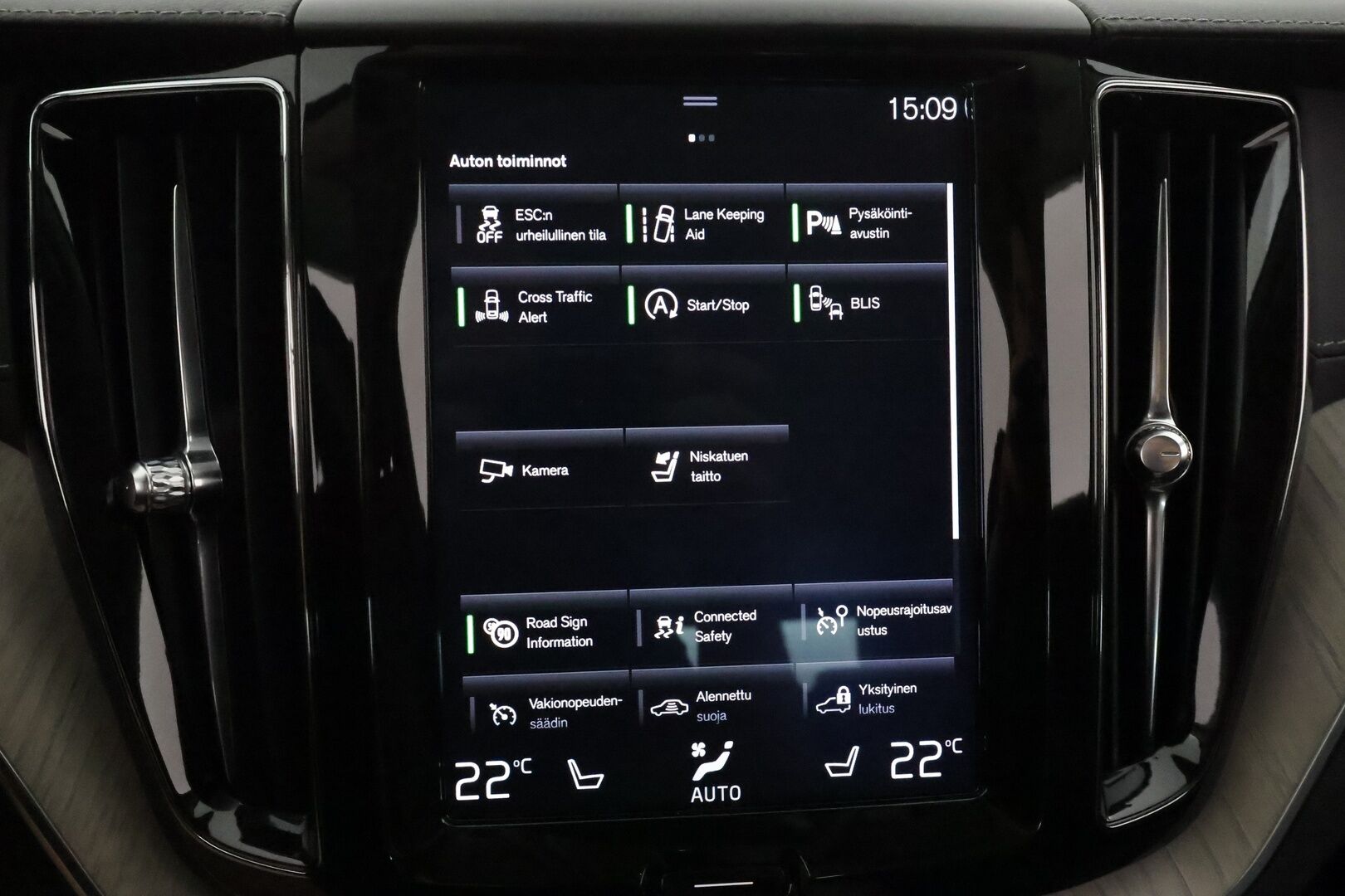Volvo XC60 2019 D4 Business Inscription aut **Webasto / Adapt.Vakkari / Full-LED / P.kamera / Sporttipenkki Muistilla / Navi / Keyless** - 3,99 % KORKOTARJOUS TÄHÄN AUTOON - 1-om Suomi-auto / Kahdet Renkaat / Merkkihuollettu!