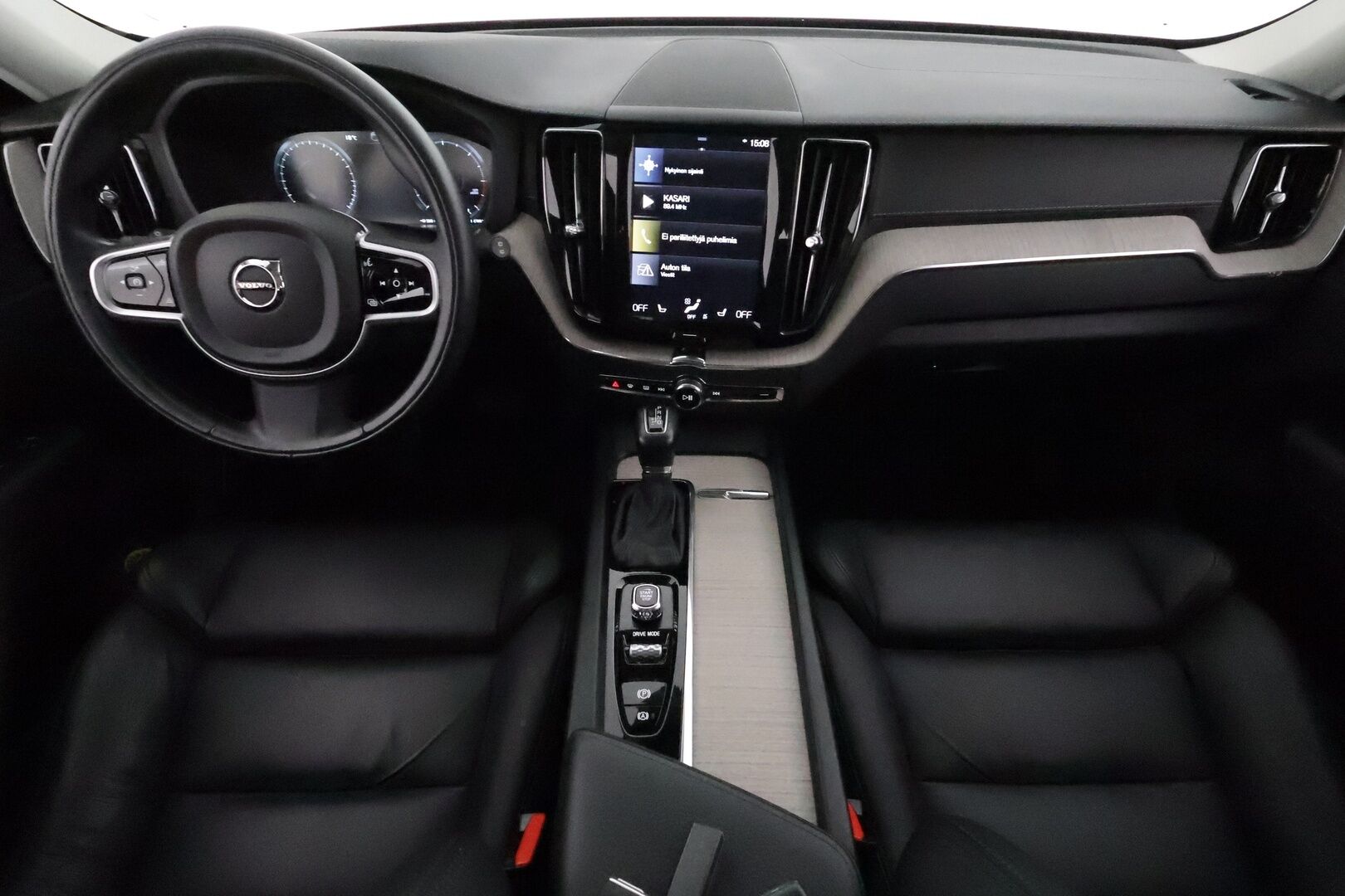 Volvo XC60 2019 D4 Business Inscription aut **Webasto / Adapt.Vakkari / Full-LED / P.kamera / Sporttipenkki Muistilla / Navi / Keyless** - 3,99 % KORKOTARJOUS TÄHÄN AUTOON - 1-om Suomi-auto / Kahdet Renkaat / Merkkihuollettu!