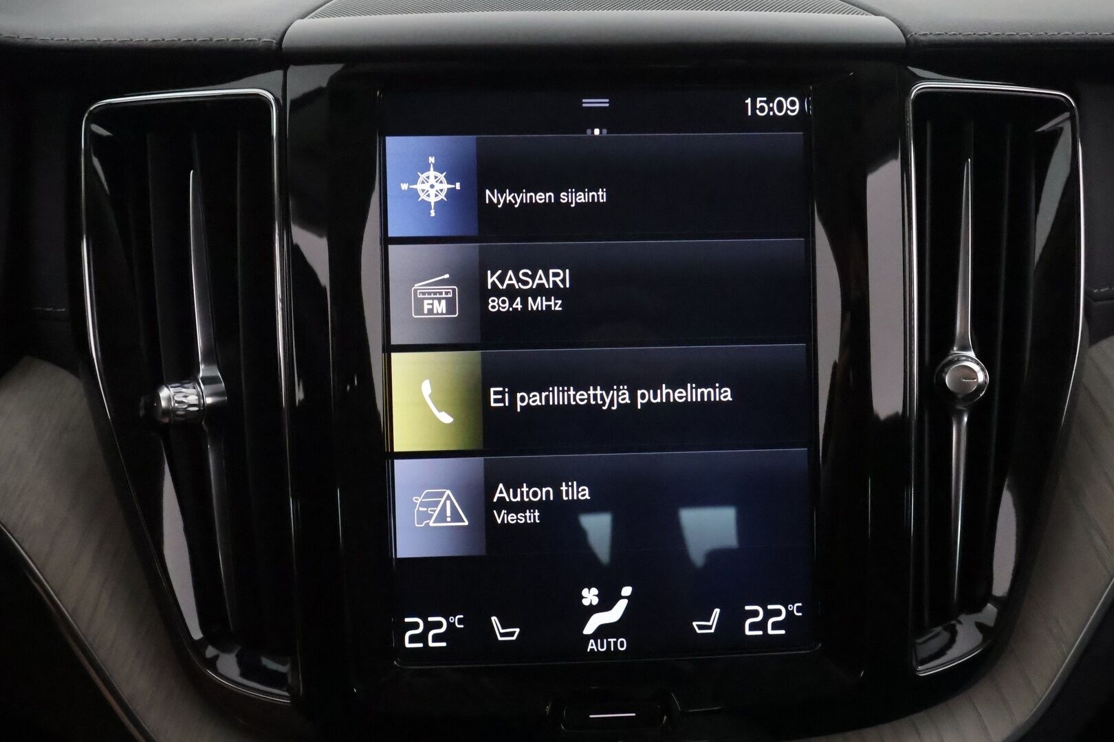 Volvo XC60 2019 D4 Business Inscription aut **Webasto / Adapt.Vakkari / Full-LED / P.kamera / Sporttipenkki Muistilla / Navi / Keyless** - 3,99 % KORKOTARJOUS TÄHÄN AUTOON - 1-om Suomi-auto / Kahdet Renkaat / Merkkihuollettu!