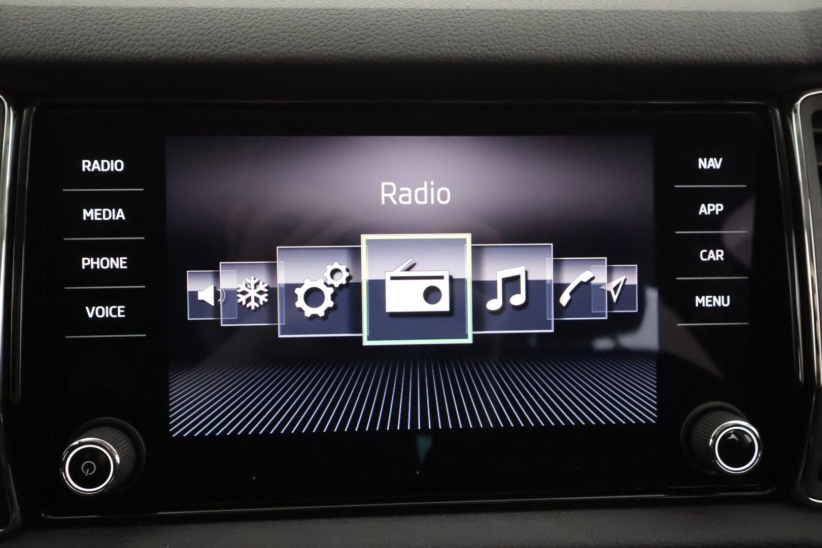 Skoda Kodiaq 2019 2,0 TDI 150 4x4 Style DSG Autom. - Webasto | Vetokoukku | Adapt.Vakkari | Muistipenkit | Keyless | Apple&Android | Peruutustutkat