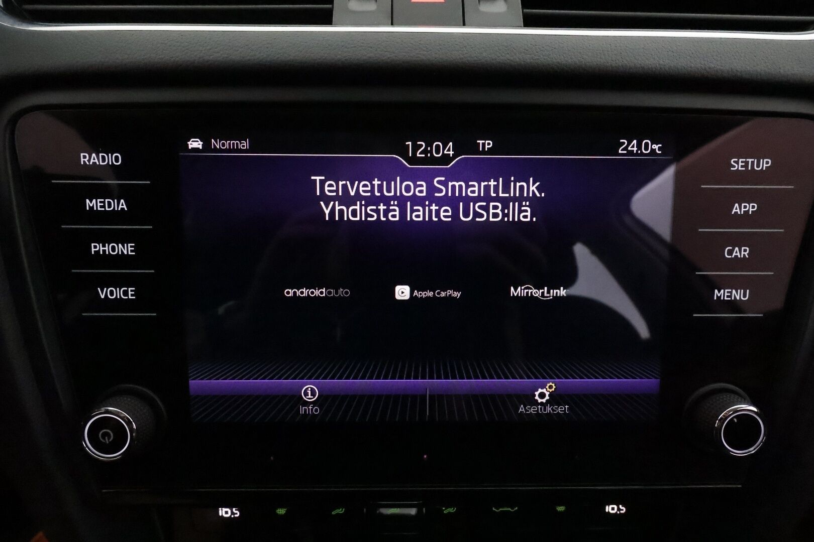 Skoda Octavia 2019 Combi 1,5 TSI Style DSG Autom. **Digimittaristo / Webasto / LED-valot / P.Kamera / Katveavustin / KeylessGO** - 1.om Suomi-auto / Kahdet Renkaat