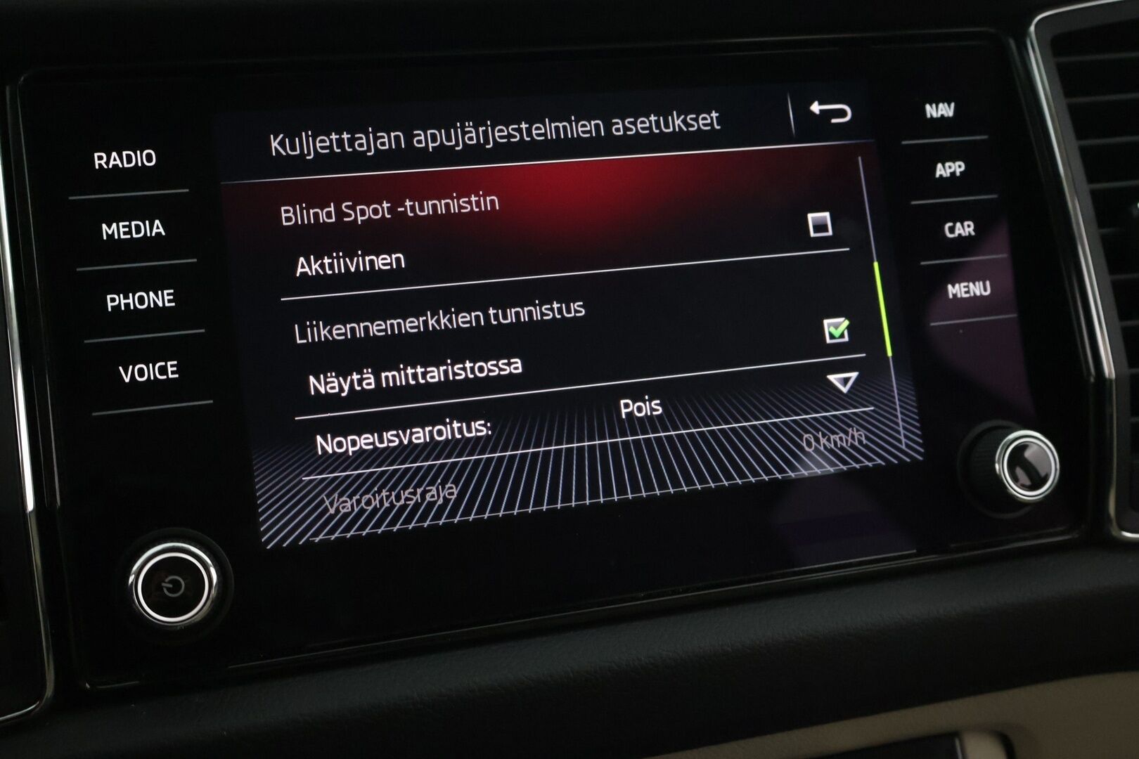 Skoda Kodiaq 2019 1,5 TSI ACT Style DSG Autom. 7-P - Suomi-auto | ACC | Canton | Muistipenkki | Koukku | Webasto | Jakohihna vaihdettu 03/2025