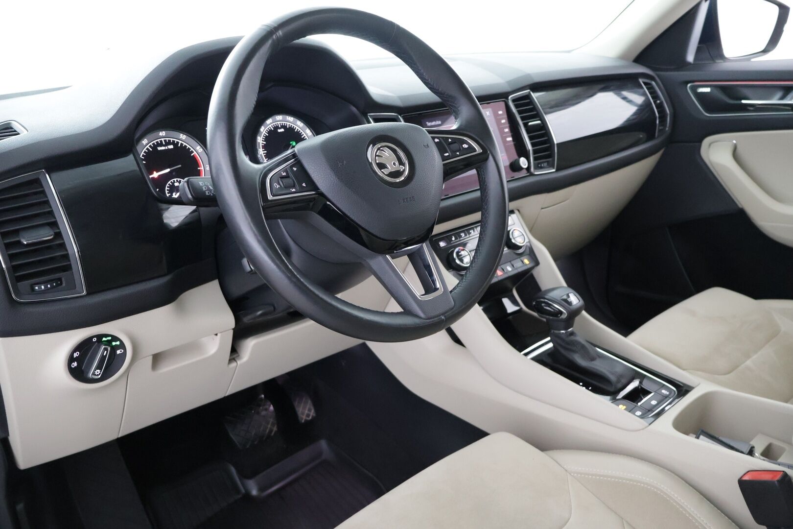 Skoda Kodiaq 2019 1,5 TSI ACT Style DSG Autom. 7-P - Suomi-auto | ACC | Canton | Muistipenkki | Koukku | Webasto | Jakohihna vaihdettu 03/2025