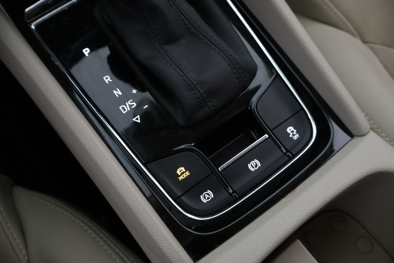 Skoda Kodiaq 2019 1,5 TSI ACT Style DSG Autom. 7-P - Suomi-auto | ACC | Canton | Muistipenkki | Koukku | Webasto | Jakohihna vaihdettu 03/2025