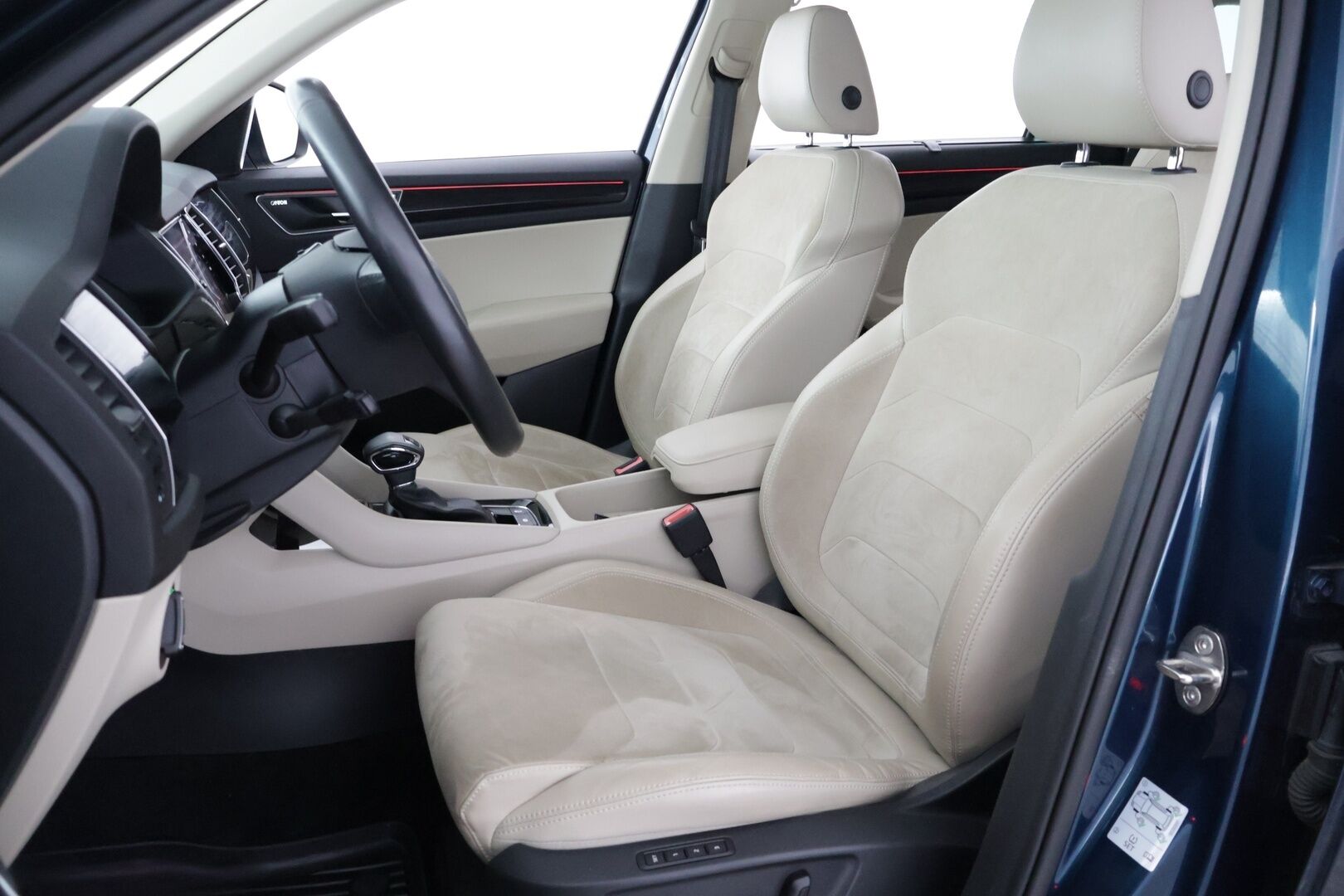 Skoda Kodiaq 2019 1,5 TSI ACT Style DSG Autom. 7-P - Suomi-auto | ACC | Canton | Muistipenkki | Koukku | Webasto | Jakohihna vaihdettu 03/2025