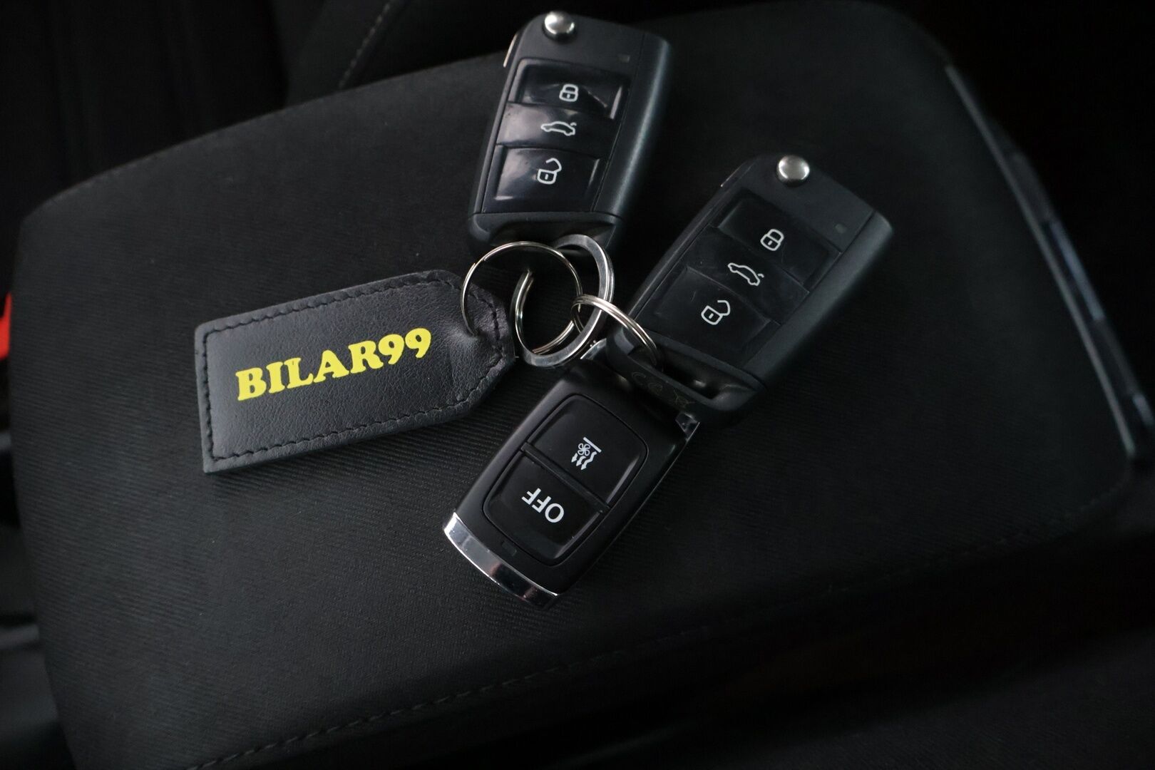 Skoda Octavia 2019 1,0 TSI Ambition ** WEBASTO / Vakkari /  Suomi-auto /  Ohjauspyörän lämmitys ** - Kahdet renkaat vanteineen! / Hyvä huoltohistoria