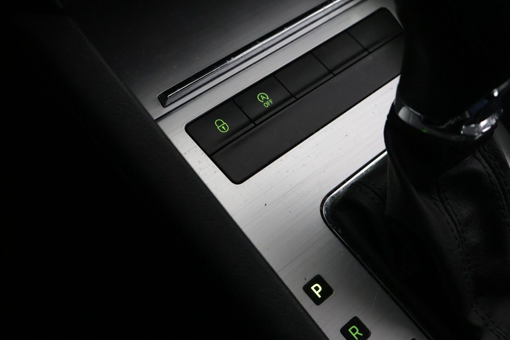 Skoda Octavia 2019 1,0 TSI Ambition ** WEBASTO / Vakkari /  Suomi-auto /  Ohjauspyörän lämmitys ** - Kahdet renkaat vanteineen! / Hyvä huoltohistoria