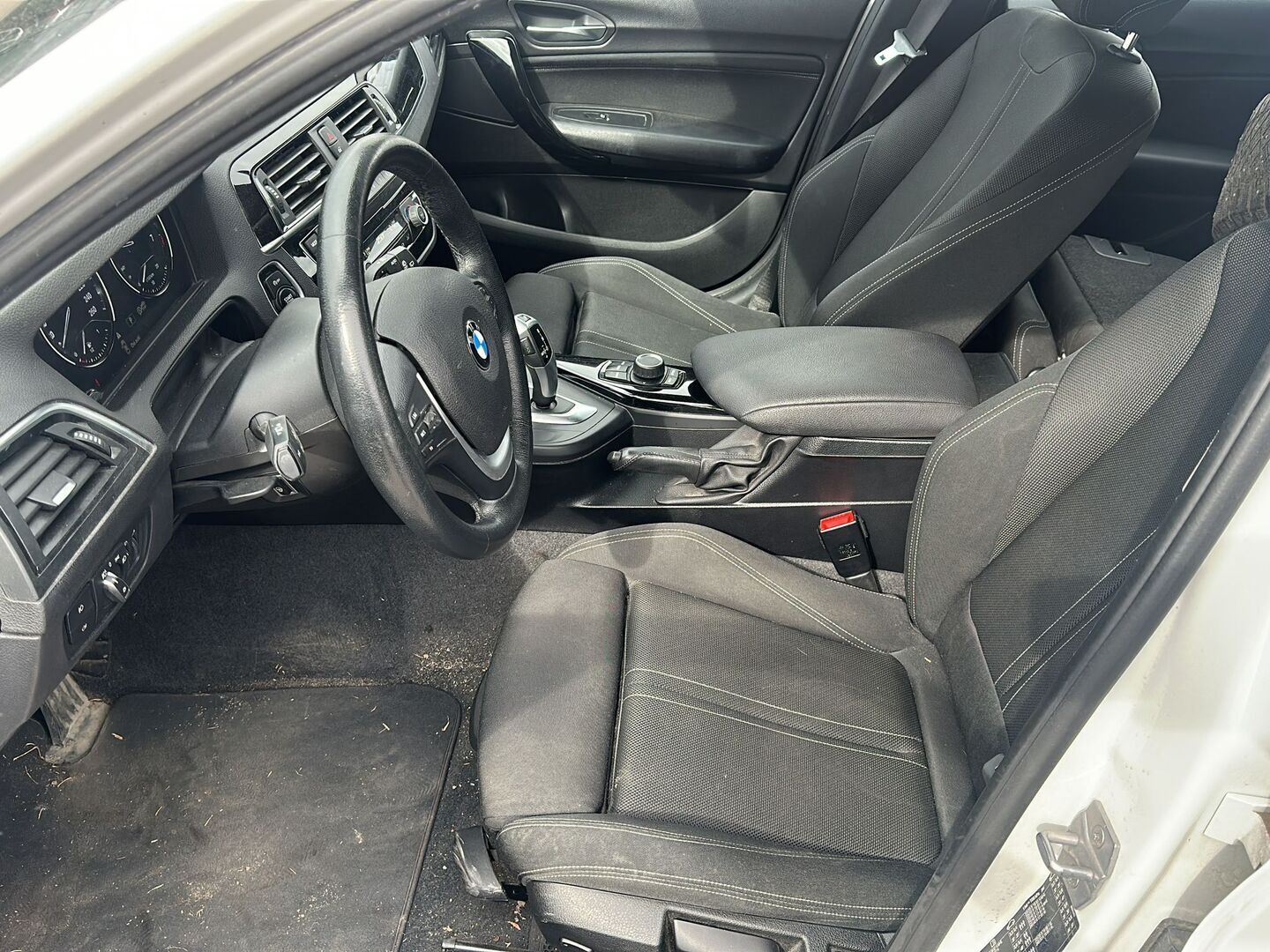 BMW 118 2019 20 Hatchback 118i A Business / Vakkari / Sport-penkit / Kahdet Hyvät renkaat - Siisti! / Hyvin huollettu - HULLUT AVAJAISHULINAT KORKOTARJOUS 3,29 %