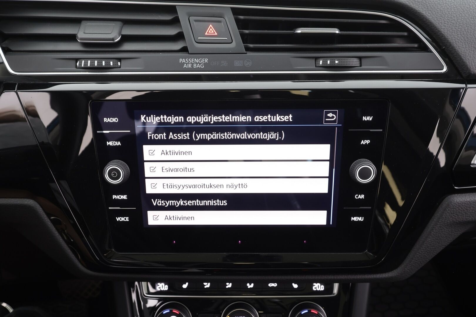 Volkswagen Touran 2019 Comfortline 1,5 TSI EVO 110 kW (150 hv) DSG-automaatti 7-P - | Panorama | Webasto | ACC | LED | P.Kamera | Hierovat Penkit | Navi | Apple&Android | Suomi-auto | Kahdet renkaat |