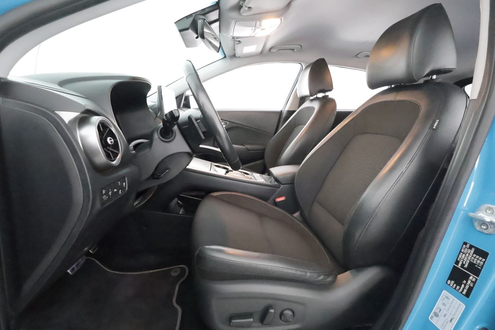 Hyundai KONA 2021 204 hv Style MY21 *HUD / Kamera / ACC / KRELL / LED-valot / Navi /KeylessGO* - Soh 100% testattu juuri! / Poikkeushinta! / Seuraava huolto 03.2026 / Katsastus 02.2027*