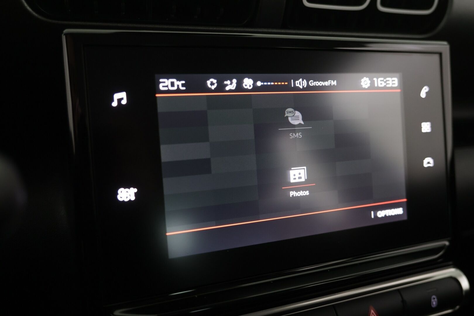 Citroen C3 Aircross 2019 PureTech 110 Feel Automaatti |  Vakkari | Bluetooth | Tutka taakse - Todella siisti | Hyvin huollettu | Vakkari | Bluetooth