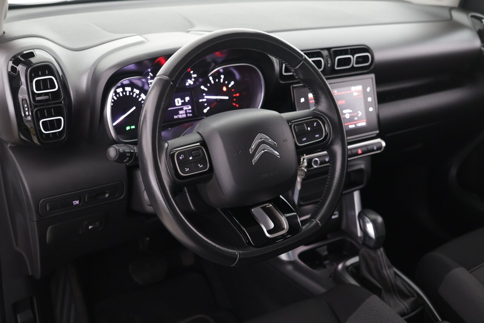 Citroen C3 Aircross 2019 PureTech 110 Feel Automaatti |  Vakkari | Bluetooth | Tutka taakse - Todella siisti | Hyvin huollettu | Vakkari | Bluetooth