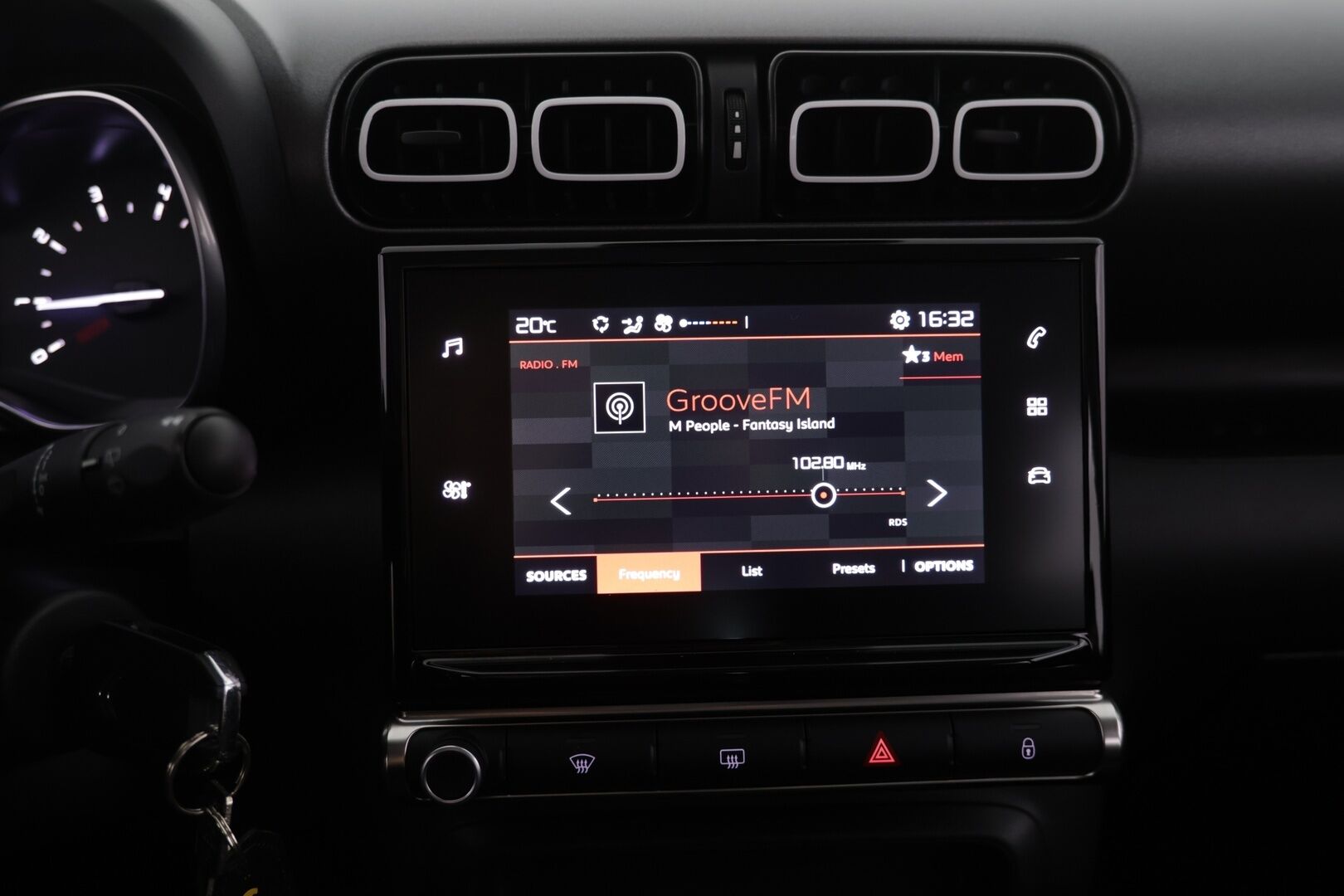 Citroen C3 Aircross 2019 PureTech 110 Feel Automaatti |  Vakkari | Bluetooth | Tutka taakse - Todella siisti | Hyvin huollettu | Vakkari | Bluetooth
