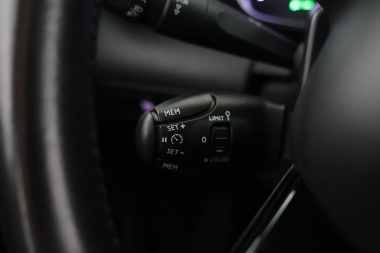 Citroen C3 Aircross 2019 PureTech 110 Feel Automaatti |  Vakkari | Bluetooth | Tutka taakse - Todella siisti | Hyvin huollettu | Vakkari | Bluetooth