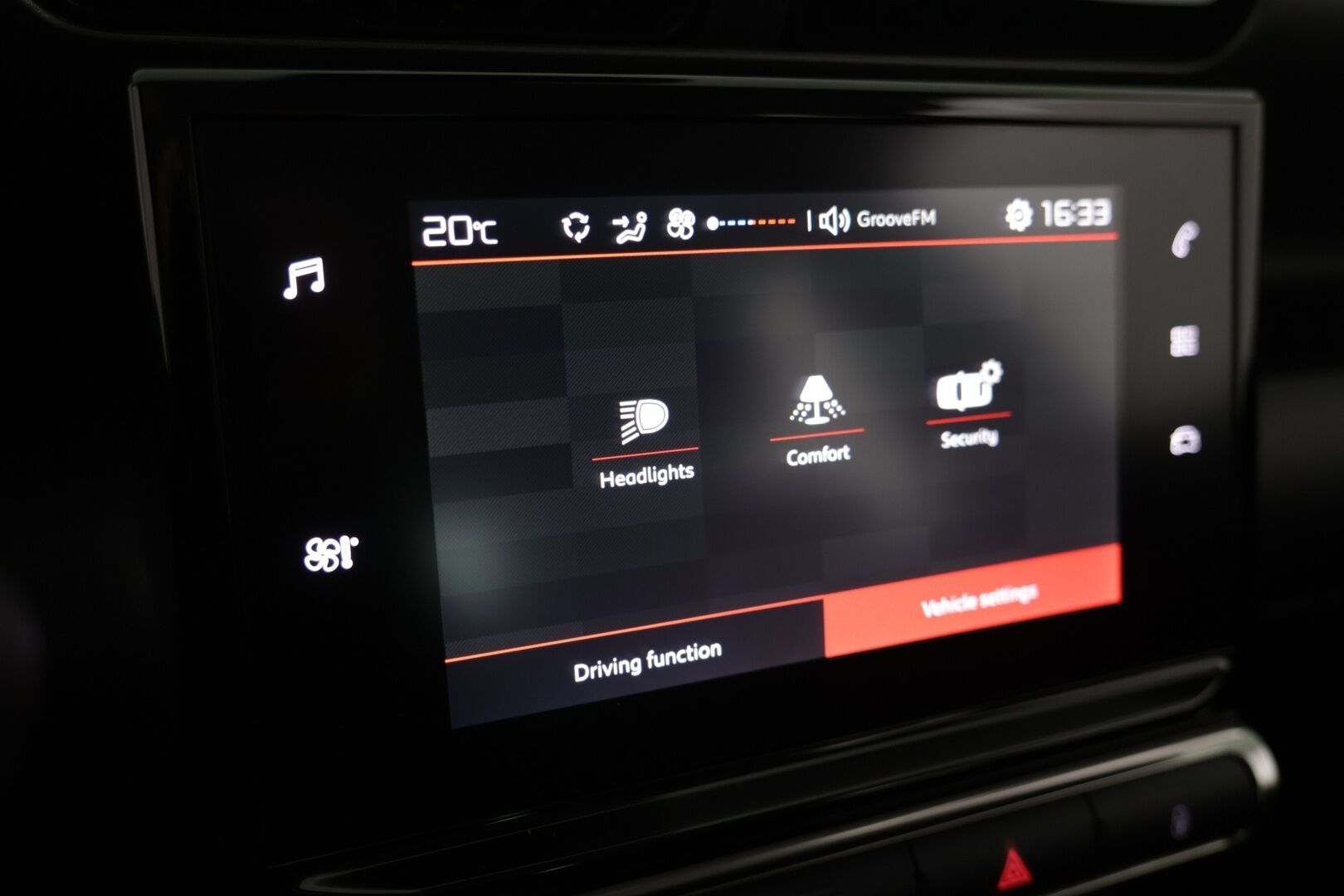 Citroen C3 Aircross 2019 PureTech 110 Feel Automaatti |  Vakkari | Bluetooth | Tutka taakse - Todella siisti | Hyvin huollettu | Vakkari | Bluetooth