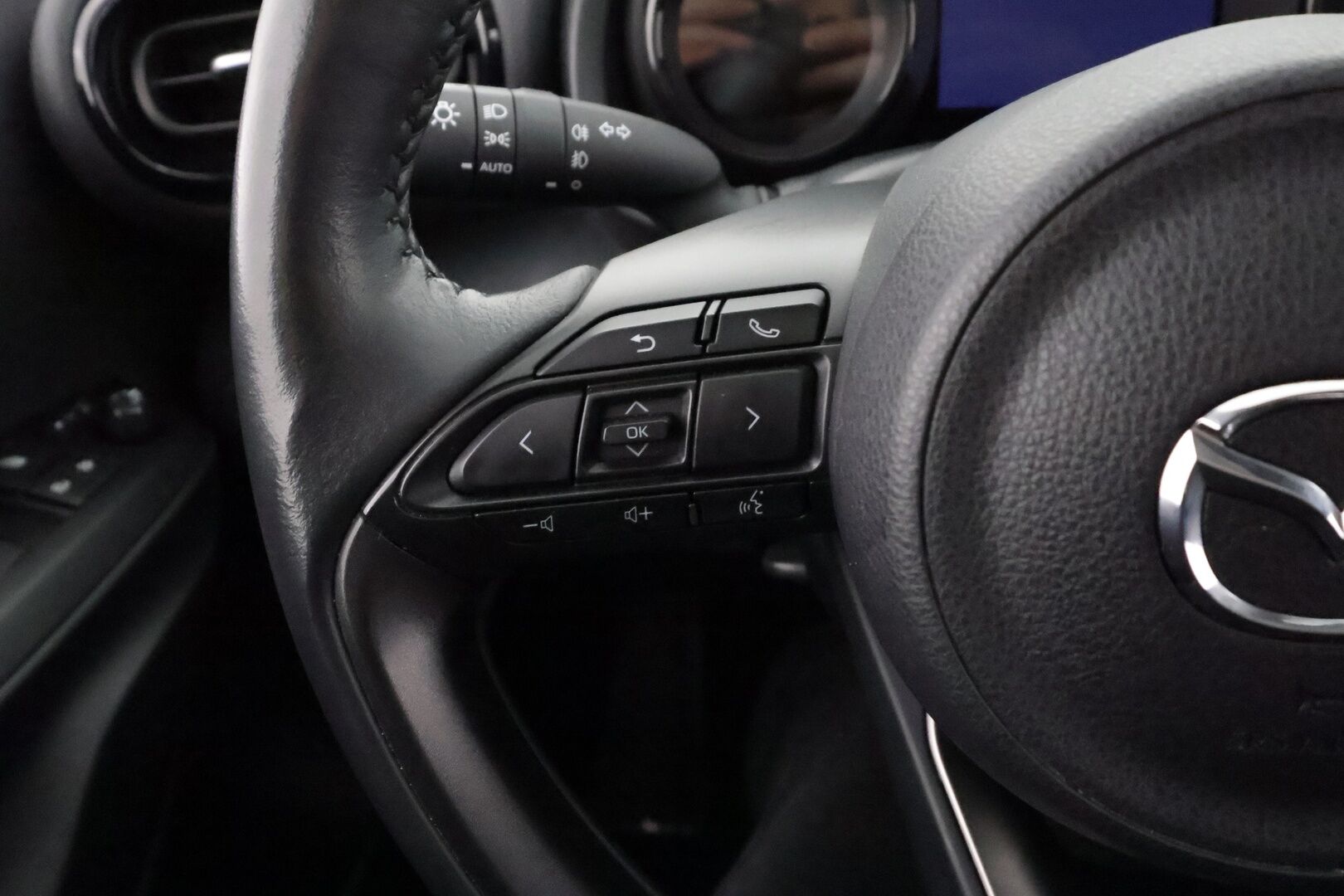MAZDA 2 2023 1.5 (116) Agile Comfort Pack - ACC | Puolinahat | LED | Keyless | P.kamera | Lämm. ratti | Apple & Android | LTA | PSA | RSA | 1-om suomiauto | Merkkihuollettu 