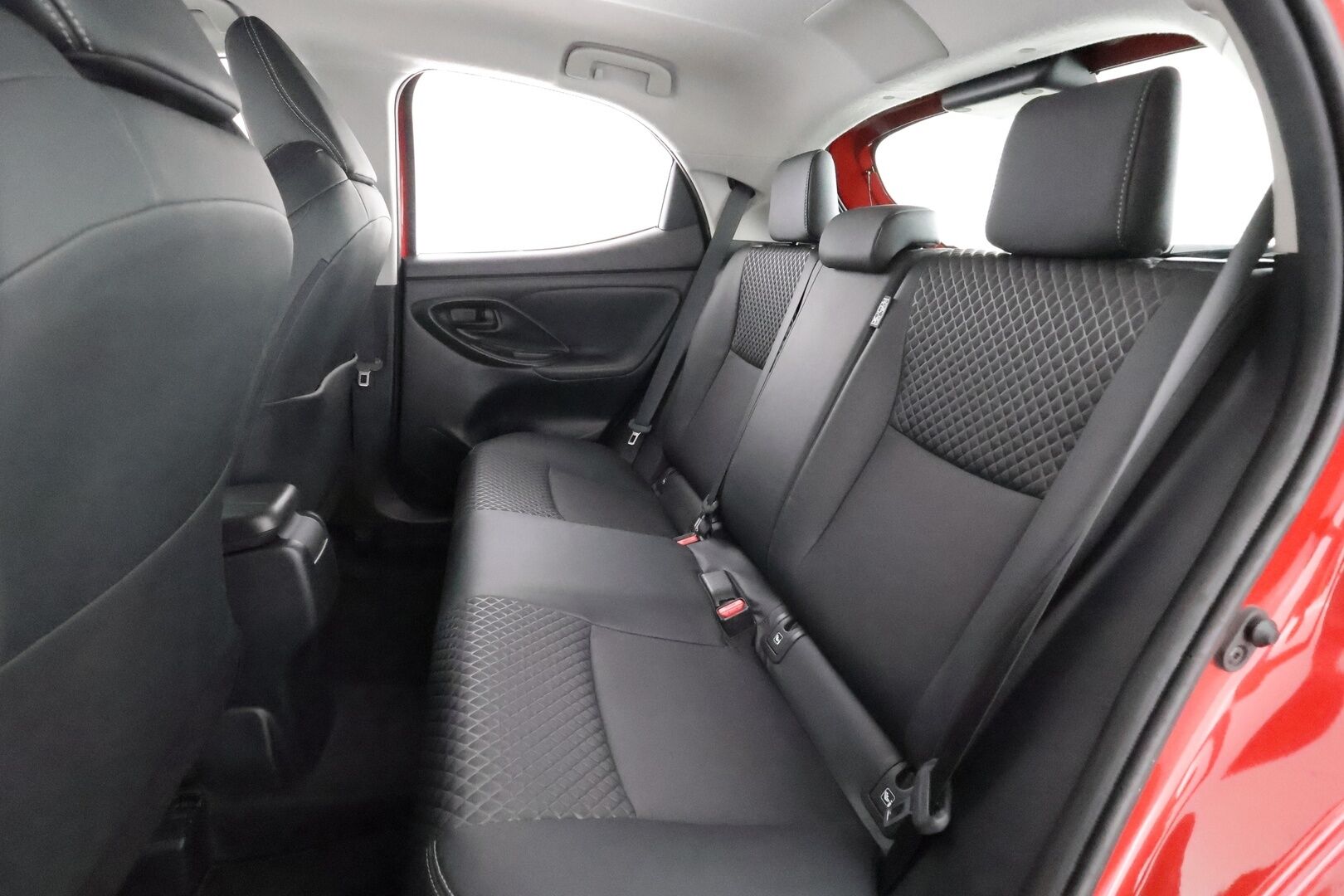 Mazda Mazda2 Hybrid 2023 1.5 (116) Agile Comfort Pack - | ACC | Puolinahat | LED | Keyless | P.kamera | Lämm. ratti | Apple & Android | LTA | PSA | RSA | 1-om suomiauto | Merkkihuollettu | 