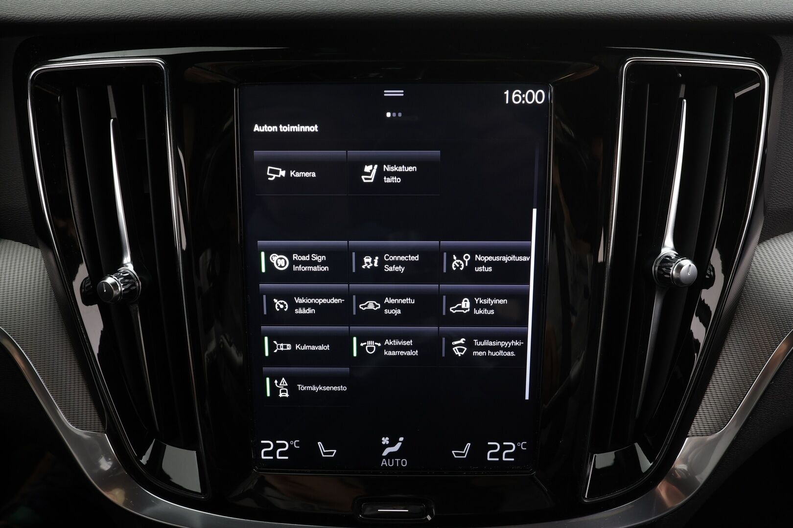 Volvo V60 2019 D3 Inscription aut * ACC / P.kamera / Full LED / H&K / Webasto / Muistipenkki / Navi / KeylessGo / Sporttinahat / BLIS * - Suomi-auto